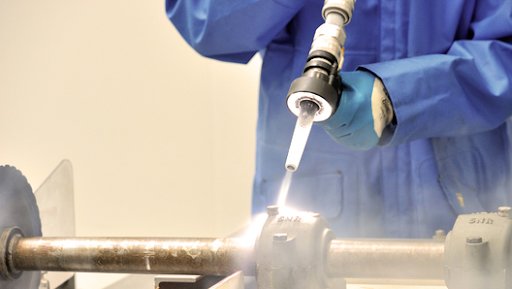 Paviršių valymas sausu ledu